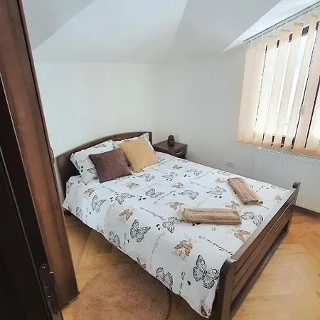 Dunja Zlatar Apartmán *